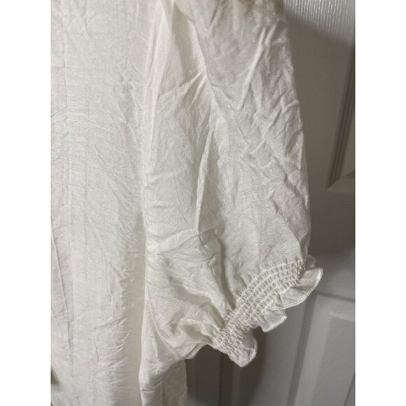 Vicinity White Puff Sleeve Ruffle Front Smocked Elastic Hem Blouse Top Sz LP - Picture 6 of 10